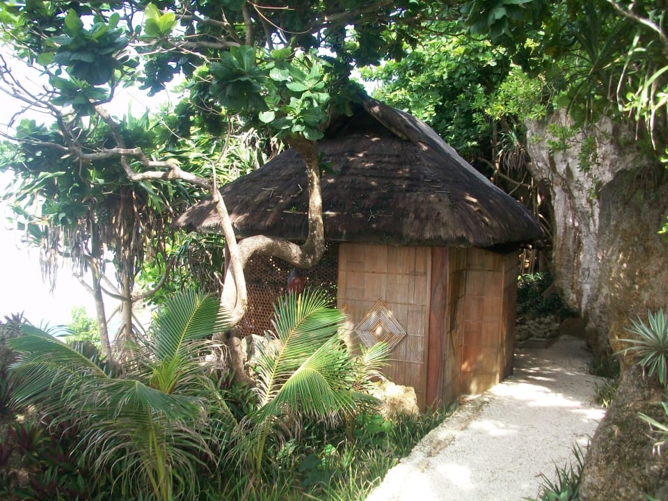 Massage pavillion Lingganay Boracay Resort