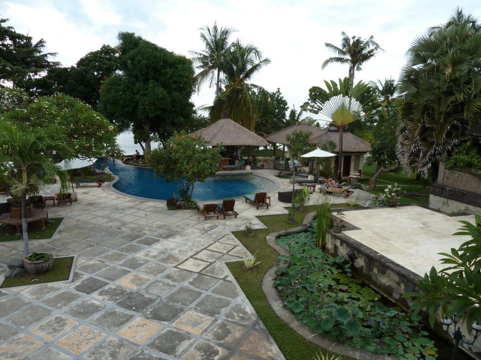 Blick von oben auf die Anlage Puri Bagus Lovina