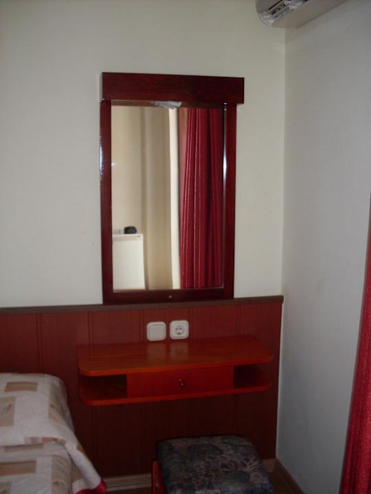 Spiegel Doris Aytur Hotel
