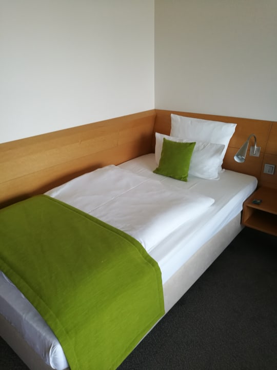 Zimmer Lindner Hotel Dusseldorf Seestern, part of JdV by Hyatt