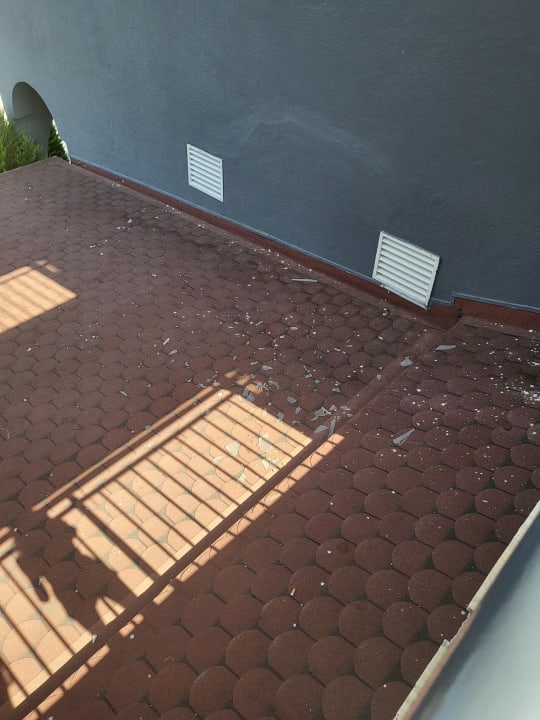 Sonstiges Well Palace Side