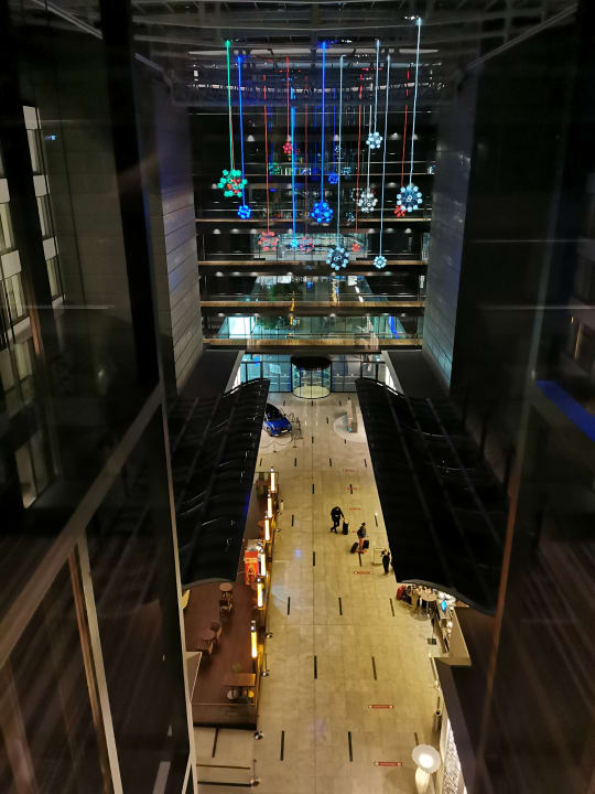 Lobby Hilton Frankfurt Airport