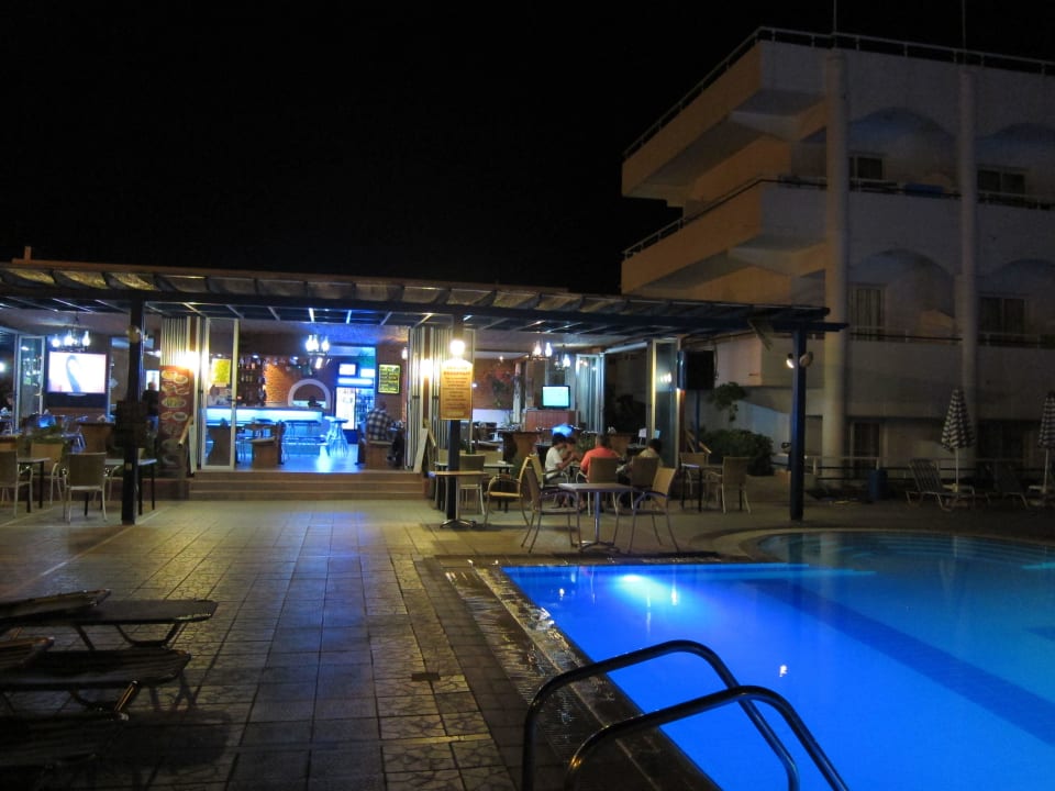 Bar in the evening Orion Hotel