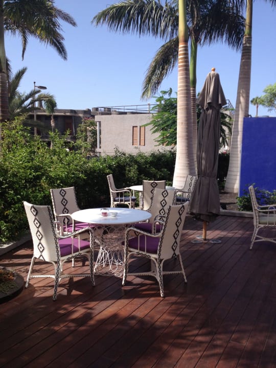 Garten-Pool-Anlage Bohemia Suites & Spa - Adults only