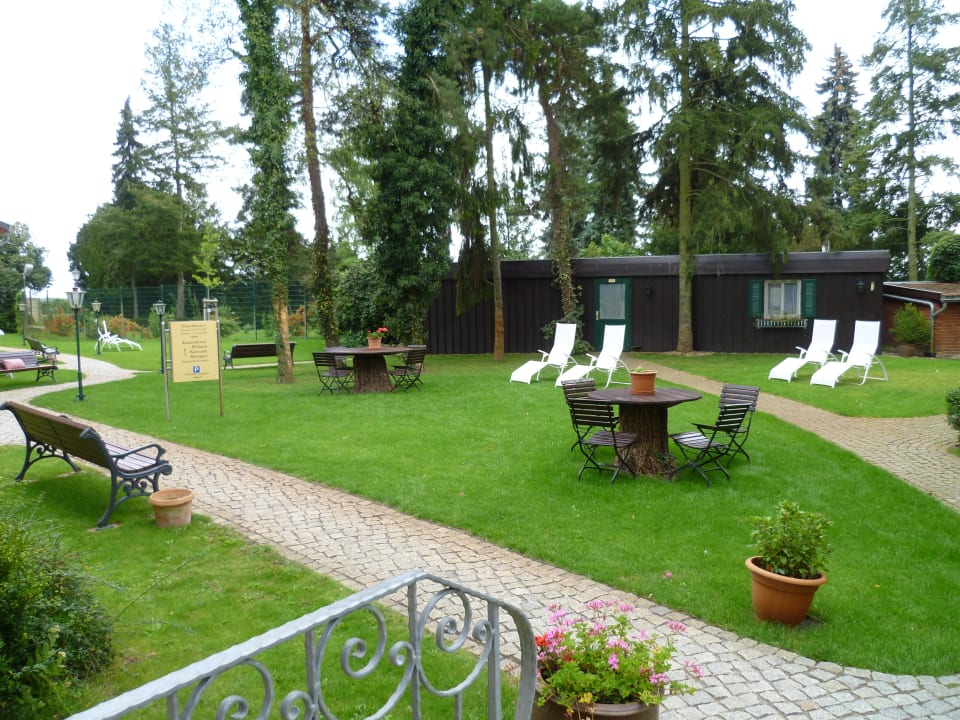 Relax Wiese Ringhotel Schloss Tangermünde
