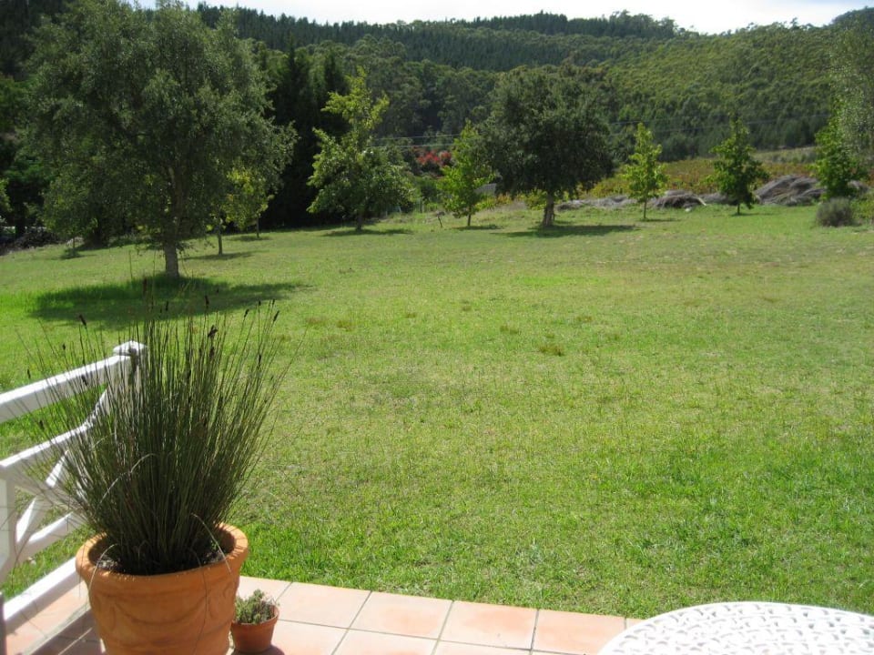 Blick von der Terrasse des Reihenbungalows Auberge Rozendal Winefarm