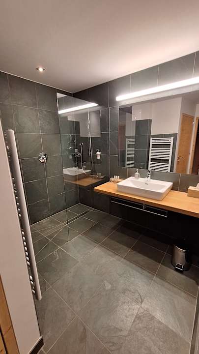 Zimmer Holzhotel Forsthofalm