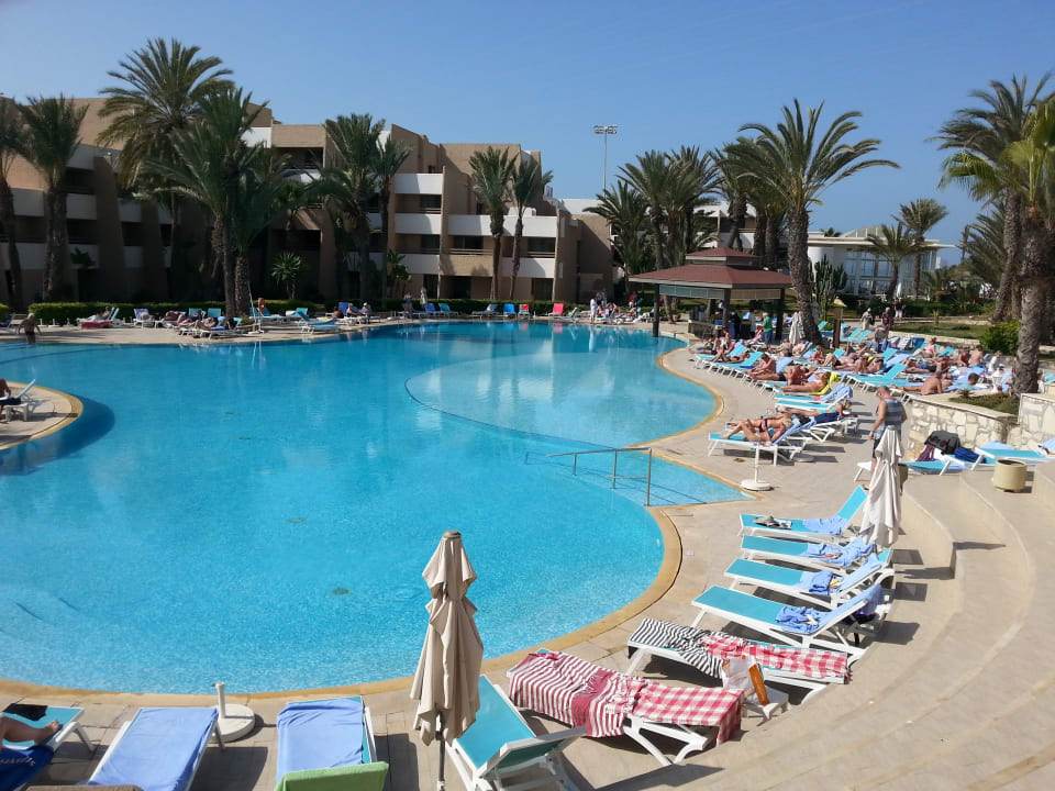 Schöner Pool Dunes D'or Ocean Club