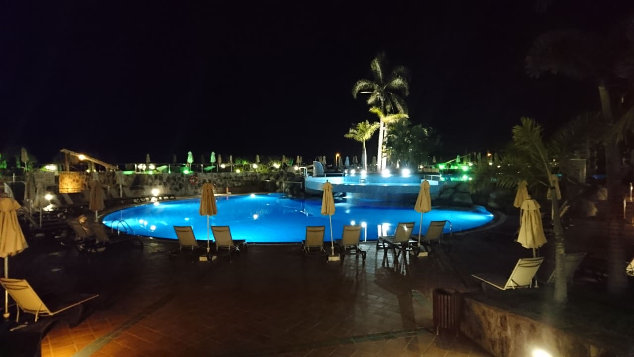 Pool H10 Playa Meloneras Horizons Collection