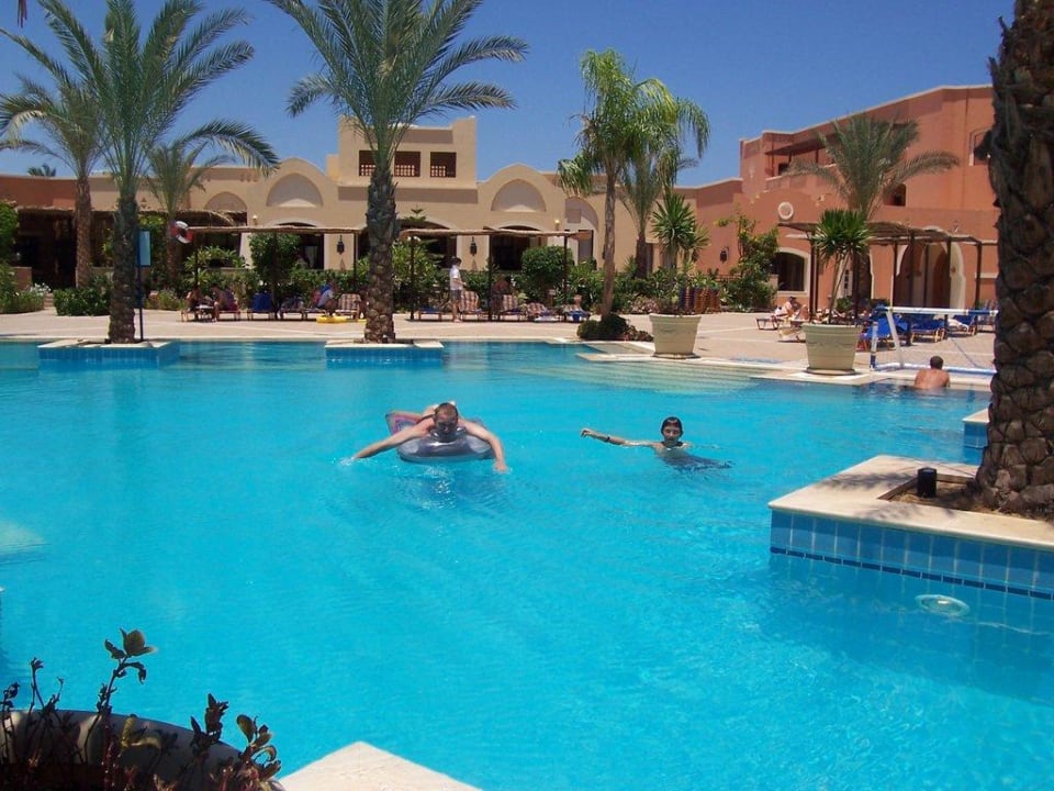 Pool Jaz Dar EL Madina
