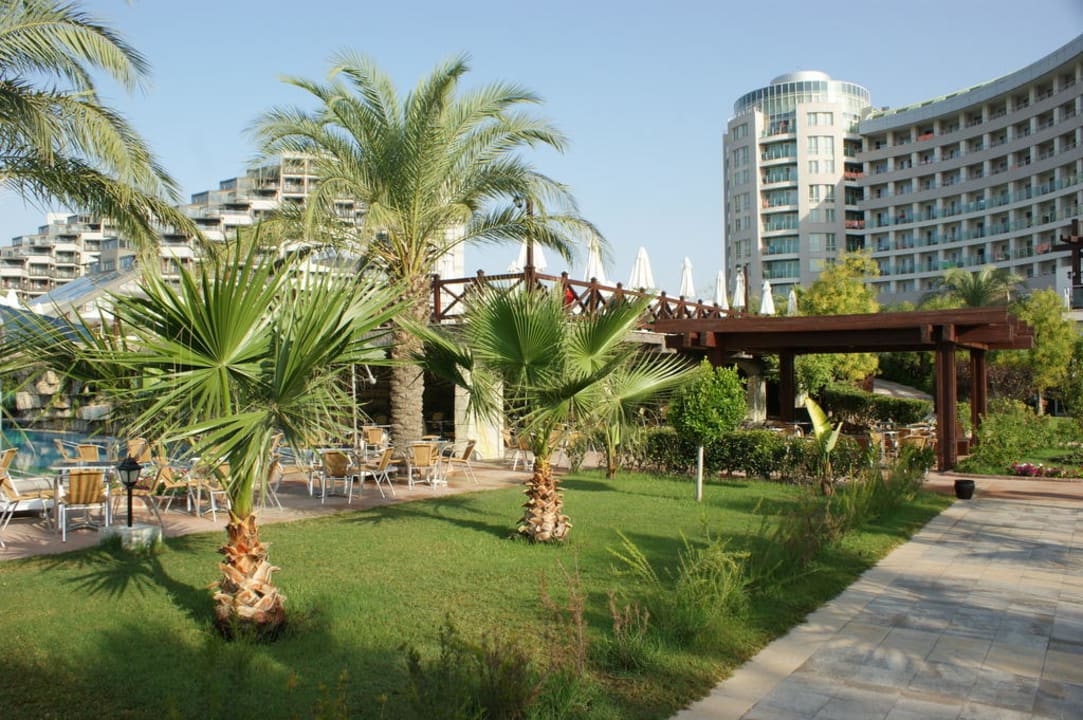 Tuin van het hotel Sherwood Exclusive Lara