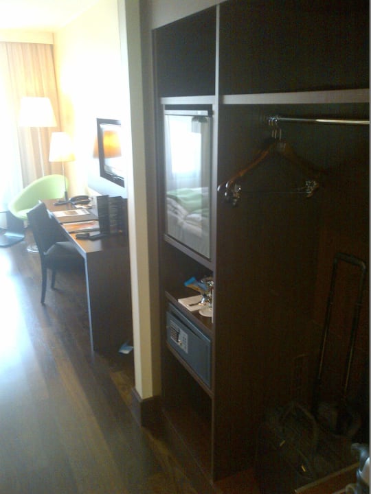 Vom Eingang her NH Collection Dresden Altmarkt