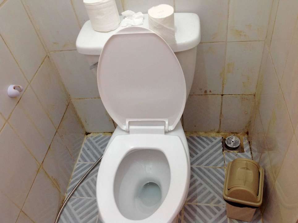 WC für Hartgesottene  Shwe Thazin Hotel Mrauk U