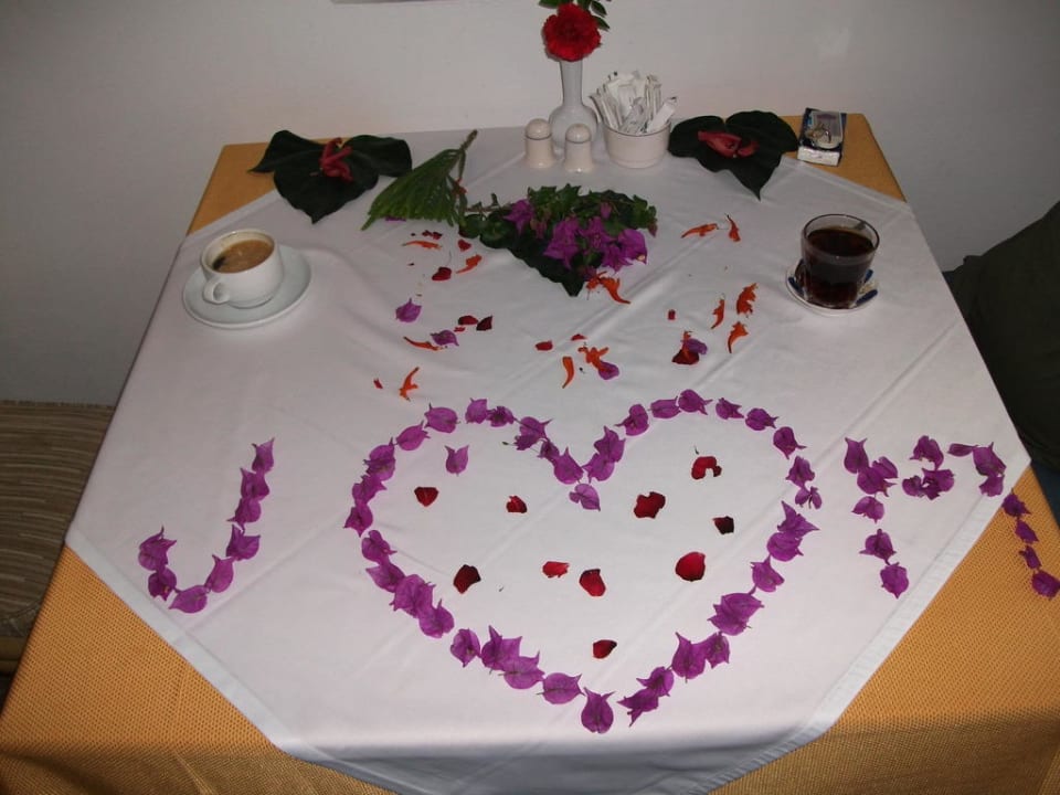 Unser Tisch zum Abschied Asteria Collection Side