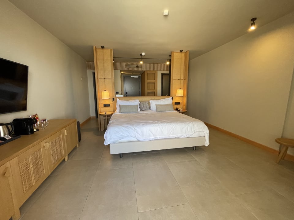 Zimmer The Royal Senses Resort, Curio Collection by Hilton