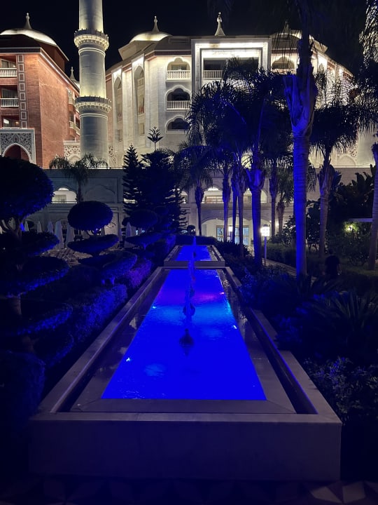 Außenansicht Royal Taj Mahal Hotel