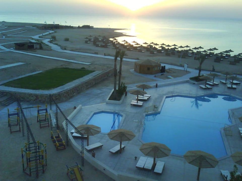Pool 2 Imperial Shams Abu Soma