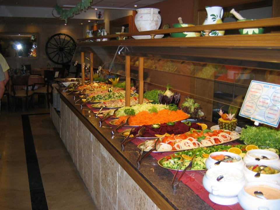 Buffet Valentin Somni Hotel & Suites