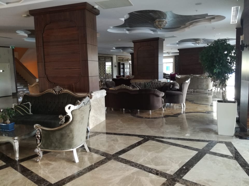 Lobby Oz Hotels Sui Resort