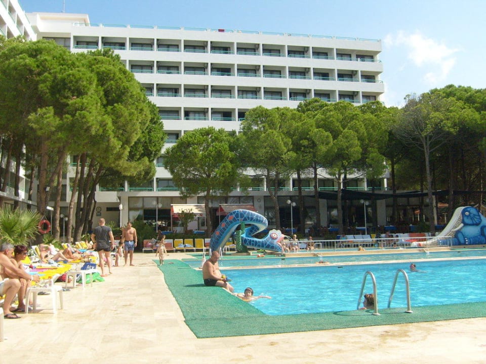 Hotel Grand Efe mit Poolanlage Hotel Grand Efe