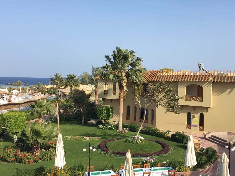 Gartenanlage Three Corners Fayrouz Plaza Beach Resort