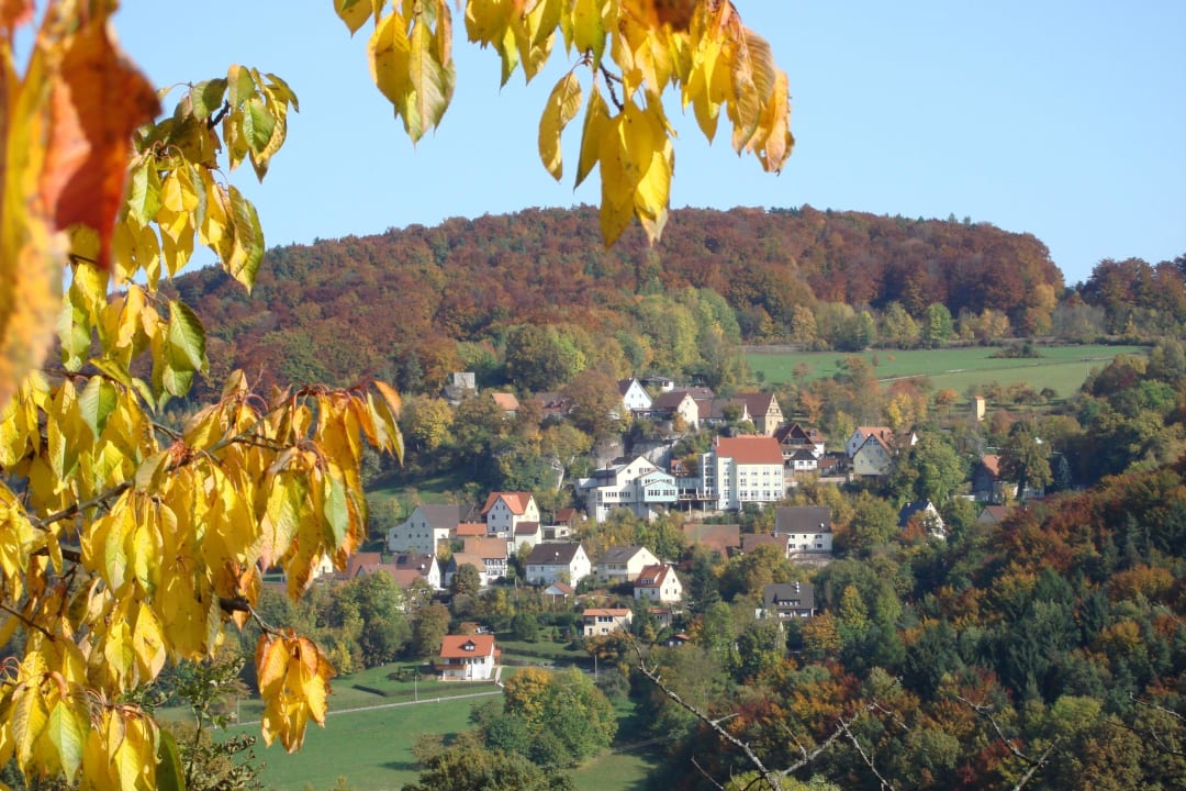 Igelwirt im Herbst Berggasthof-Hotel Igelwirt