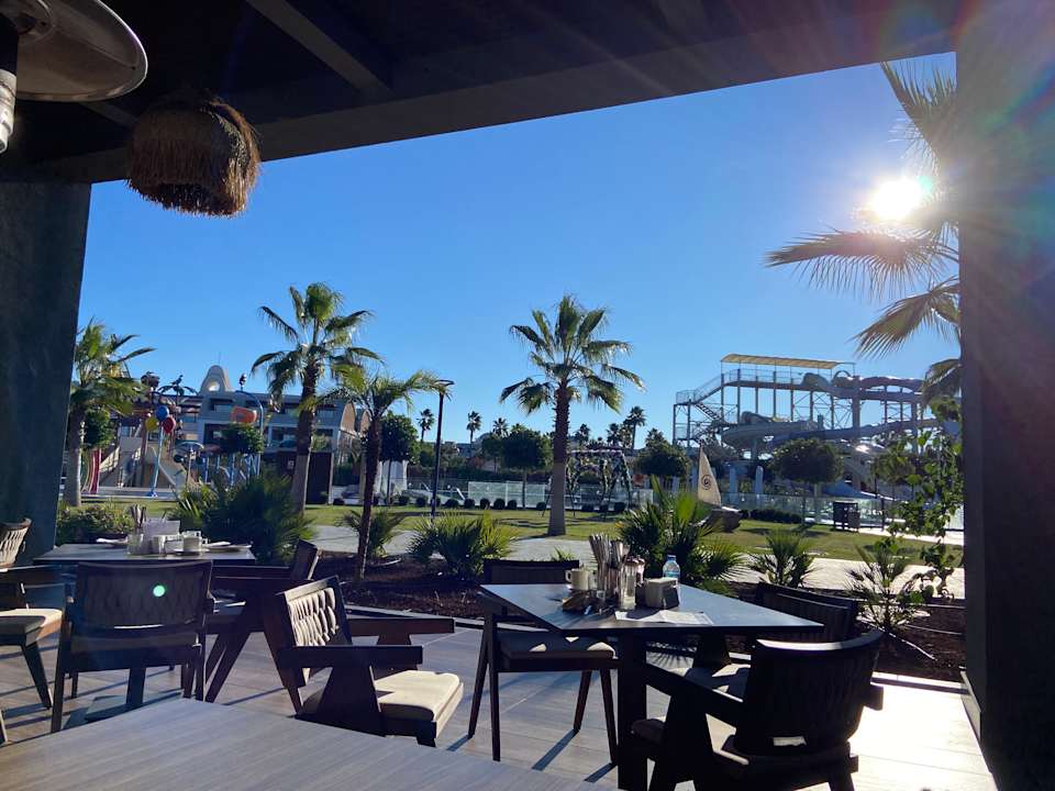 Gastro Jacaranda Luxury Resort