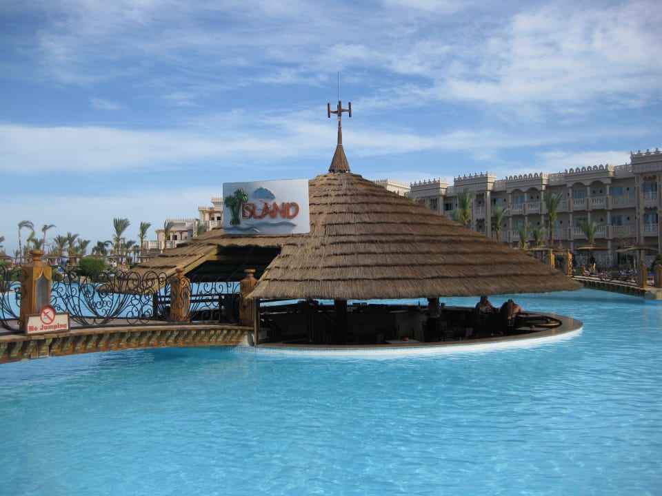 Die Poollbar Pickalbatros Palace Resort
