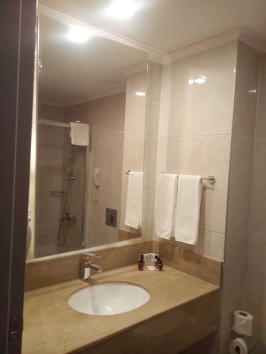 Ein Teil des Bades Palm World Side Resort & Spa