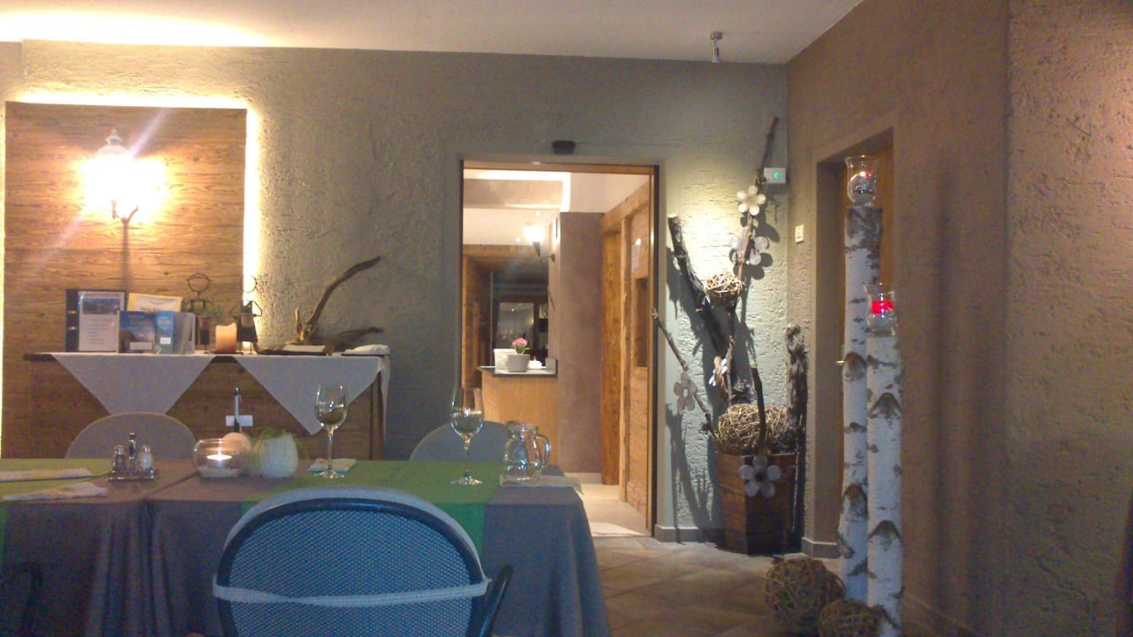 Außenterrasse am Abend Alpenhof Lodge Passeiertal