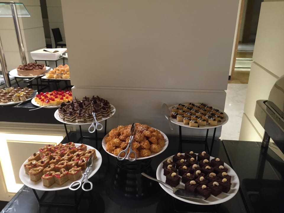 Essen Fanar Hotel & Residences Salalah Beach
