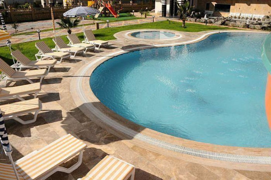 Pool Yenisey Residence 2