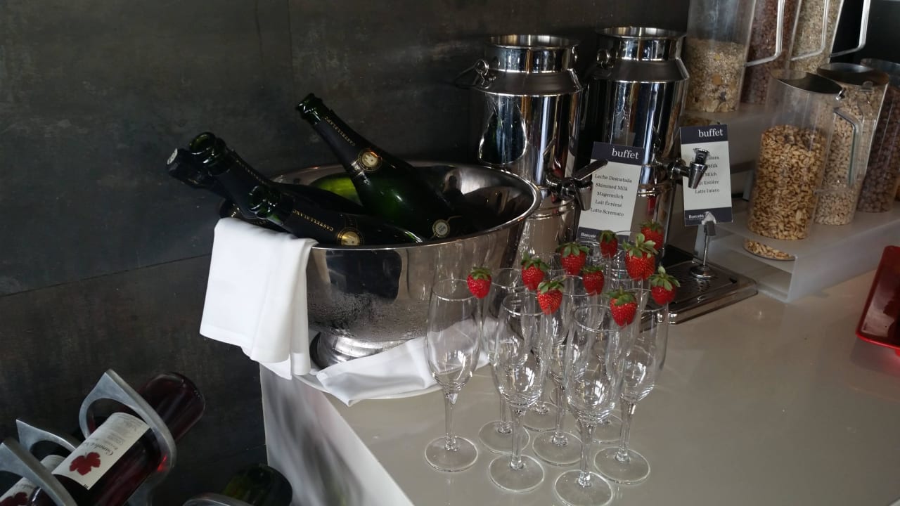 Sekt zum Frühstück durch Filo dekoriert Occidental Jandía Royal Level - Adults only