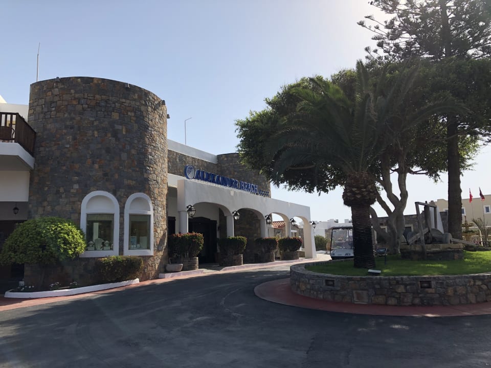 Außenansicht Alexander Beach Hotel & Village Resort