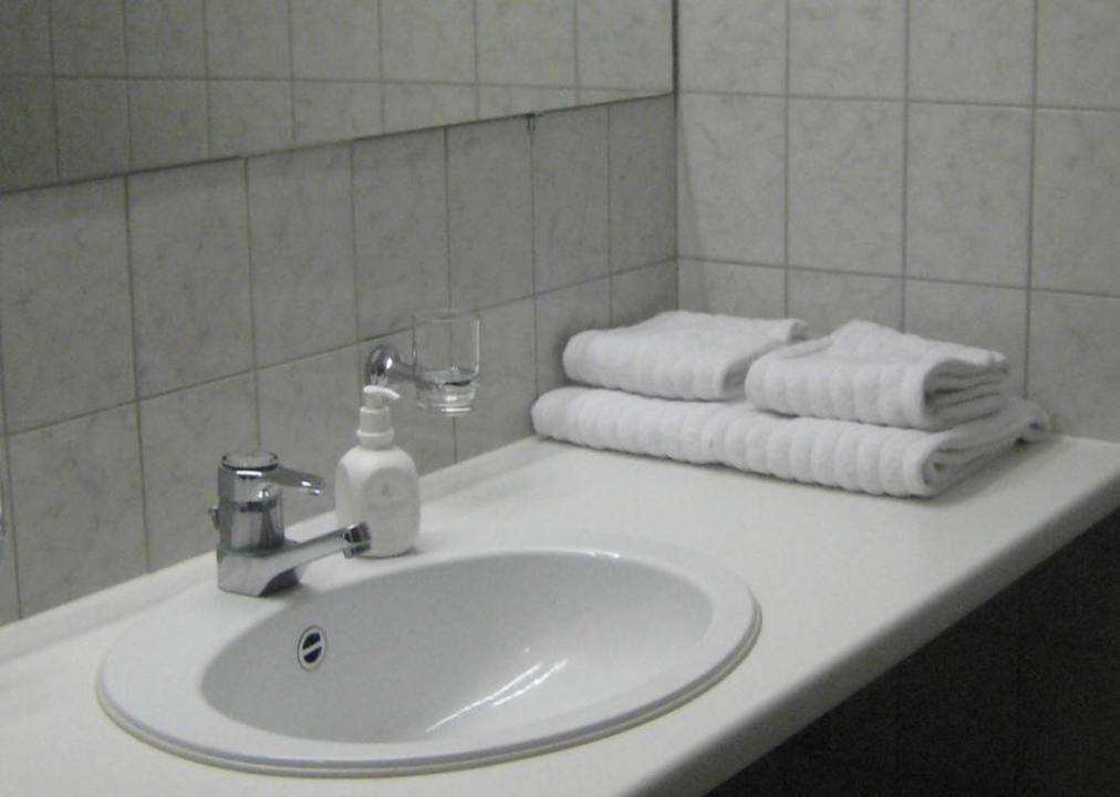 Das schlichte Badezimmer Hotel Nova