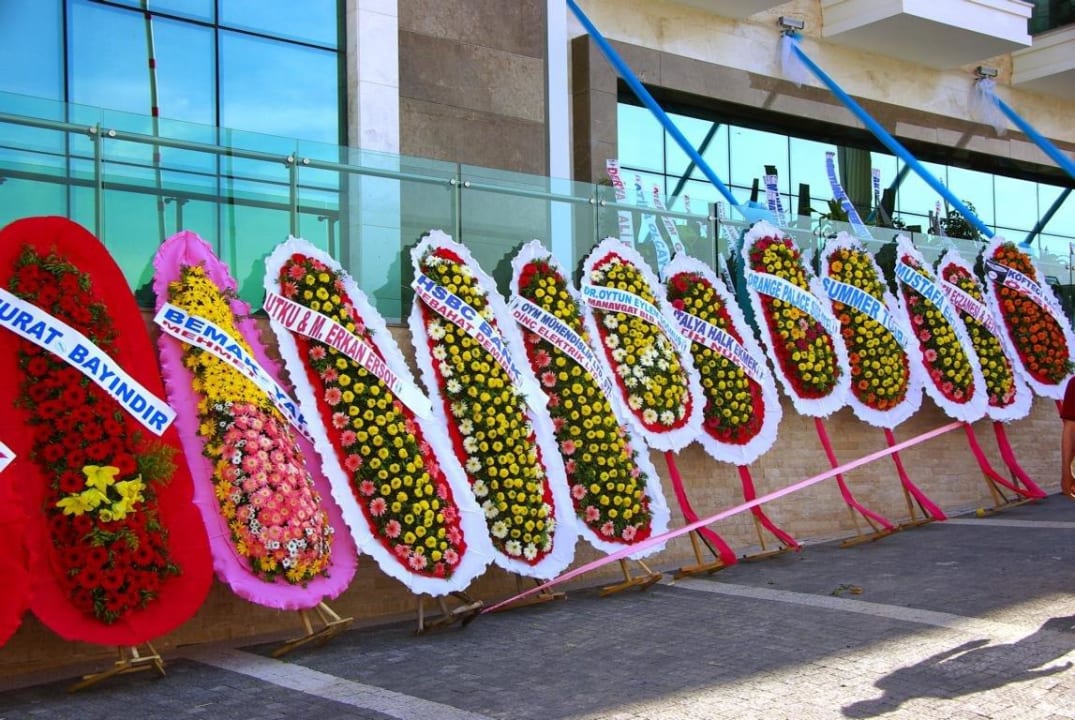 Große Feier angesagt 26.5. Luna Blanca Resort & Spa