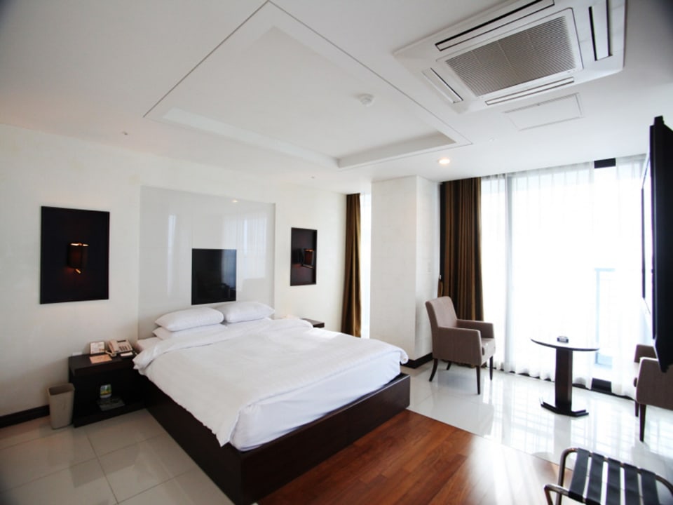 Zimmer Sunset Business Hotel