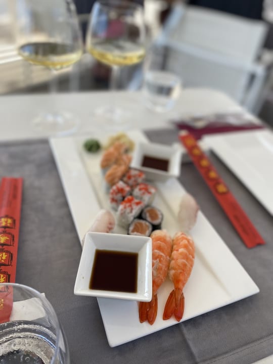 Gastro Acanthus Cennet Barut Collection