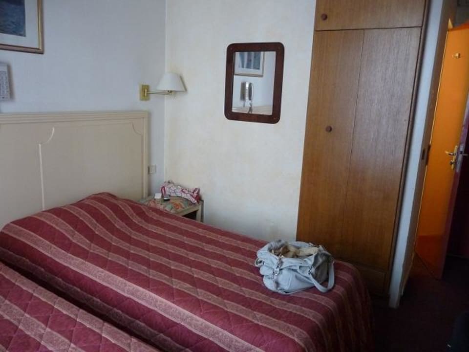 Kleine Zimmer Hotel ibis Styles Paris Cadet Lafayette