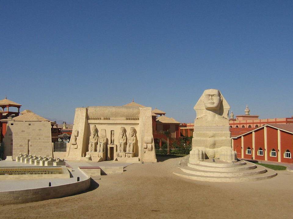 Сфинкс Pickalbatros Alf Leila Wa Leila Resort - Neverland Hurghada