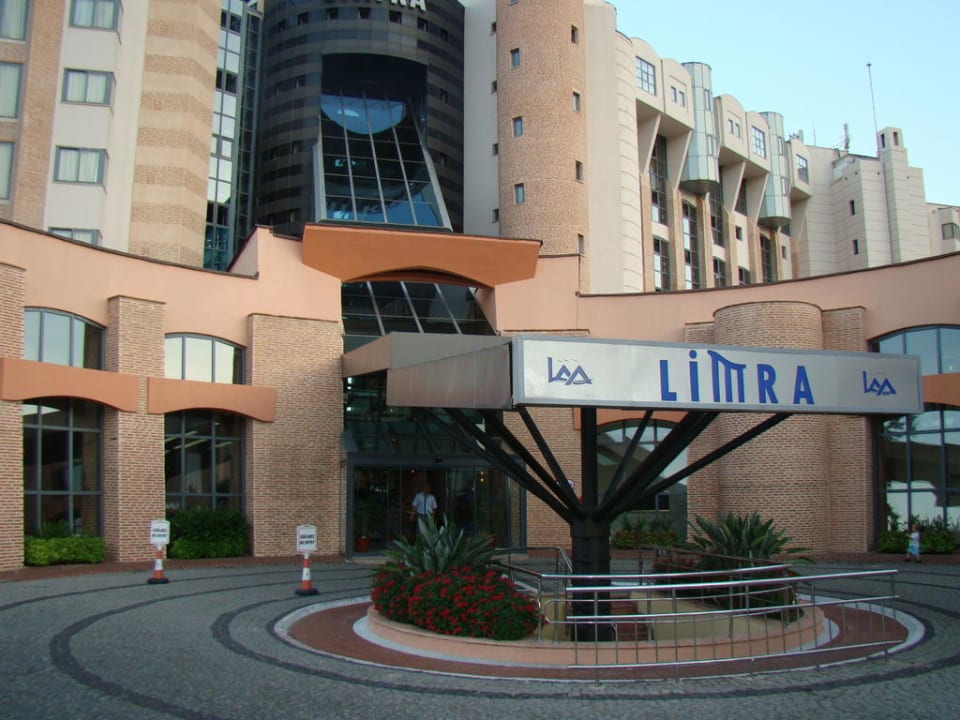 Вход Limak Limra Hotel & Resort
