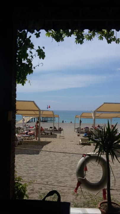 Strand Club Turtas Beach Hotel