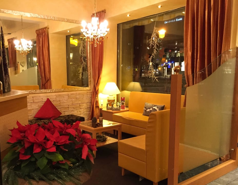 Sitzgruppe Lobby City Hotel Ost am Kö