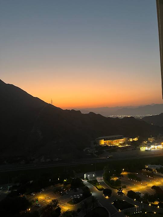 Ausblick Hotel Le Meridien Al Aqah Beach Resort