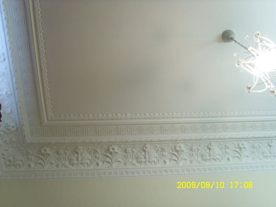 Decke mit Stuck Garner Hotel Hamburg - Graf Moltke