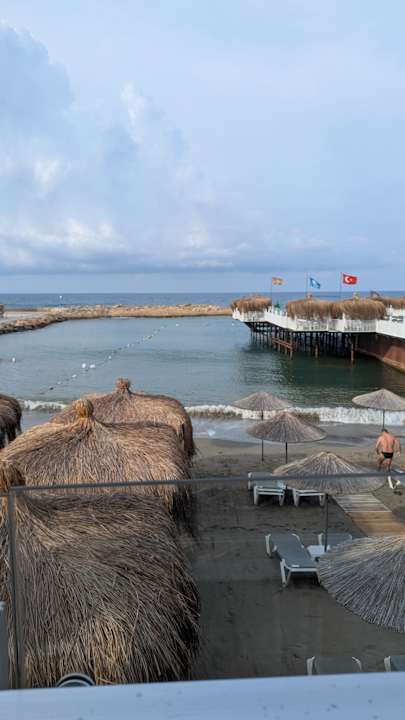 Strand Aria Resort & Spa