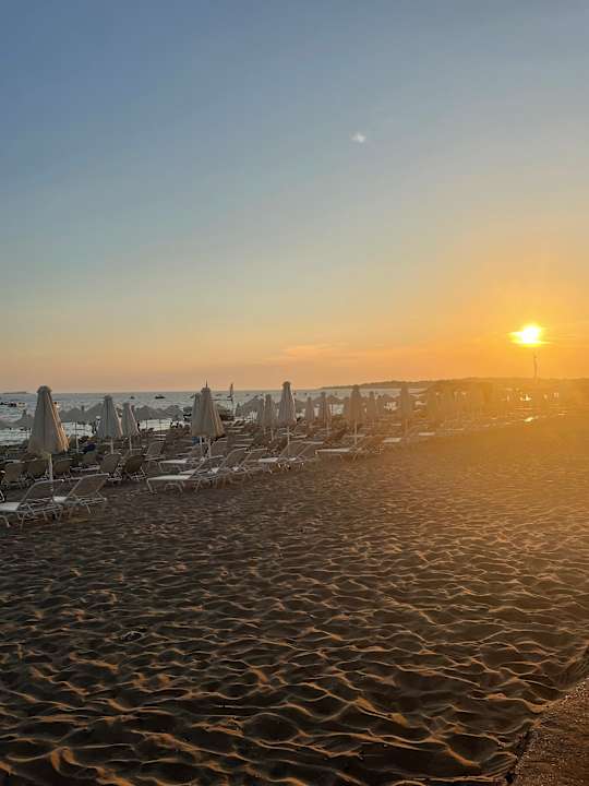 Strand Sandy Beach Resort