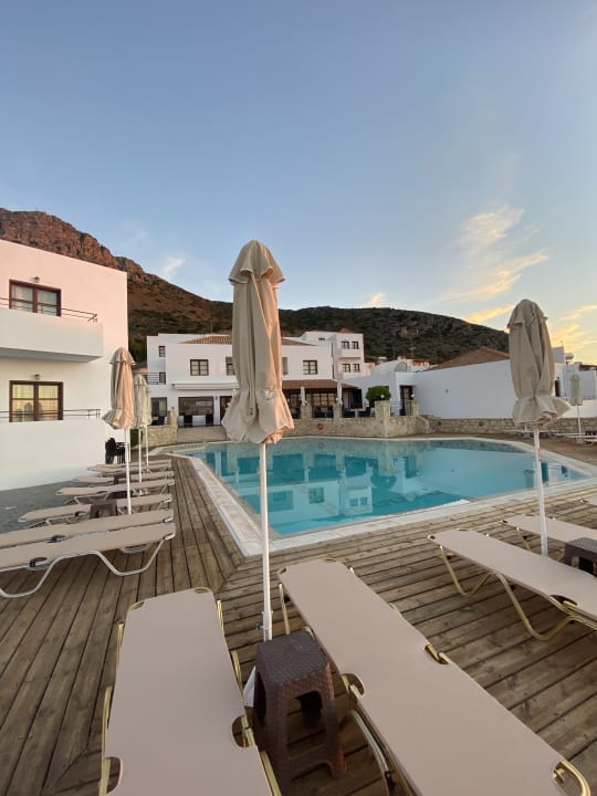 Pool Amazones Village Suites