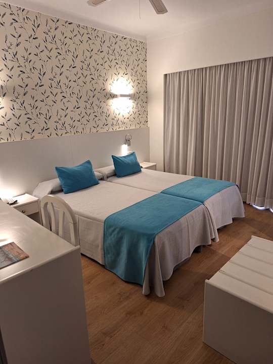 Zimmer Hotel Metropolitan Playa