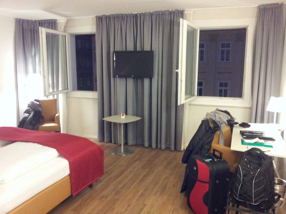 Schlafzimmer Four Points Flex by Sheraton Vienna Hauptbahnhof